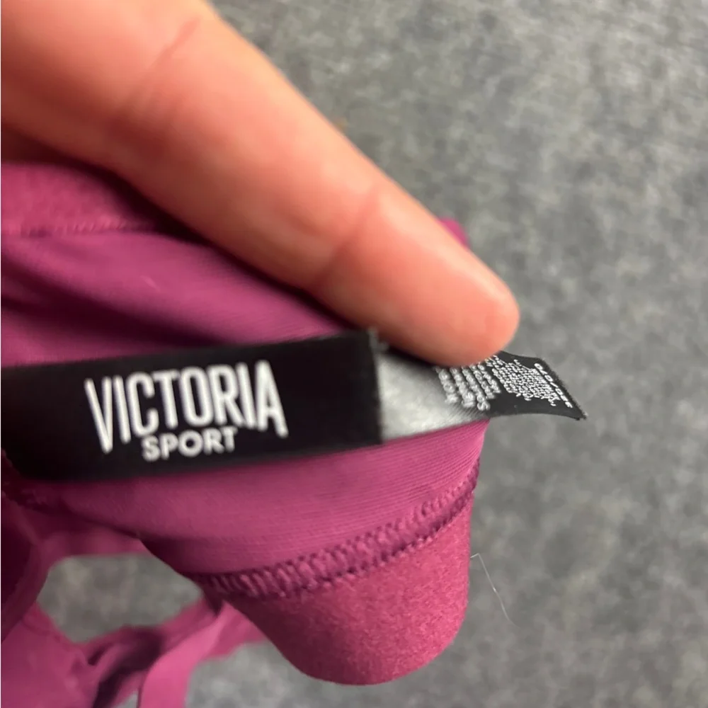 VICTORIA SECRET Victoria Sport Purple/Pink Incredible Lightweight Sports Bra 32C